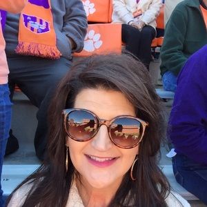 Meet your Posher, Kellie